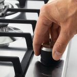 .مسطح غاز، 75 سم، ستانلس ستيل ، 5 شعله، مفاتيح اماميه، عين ثلاثيه، حوامل زهر، امان كامل، اشعال ذاتى _ ELIO 75-545 - الصورة 2