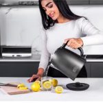 بلاك+ديكر غلاية كهربائية الستانلس ستيل سعة 1.7 لتر - 2200 واط | SSJC175-B5 - الصورة 3